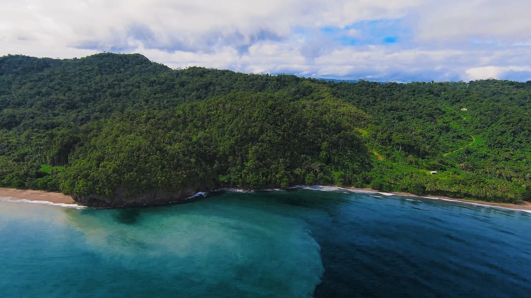 Pantai Della